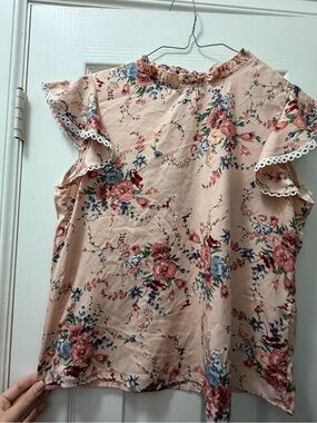 Floral Ruffle Sleeve Blouse in Blush Pink